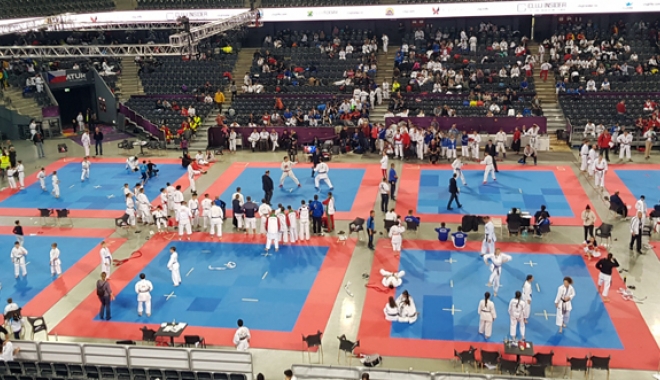 Zeci de medalii pentru sportivii constănțeni, la competițiile naționale de karate - zeci-1509987915.jpg