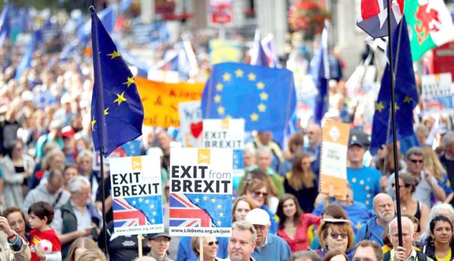 Zeci de mii de britanici cer un al doilea referendum privind Brexit-ul - zeci-1529842011.jpg
