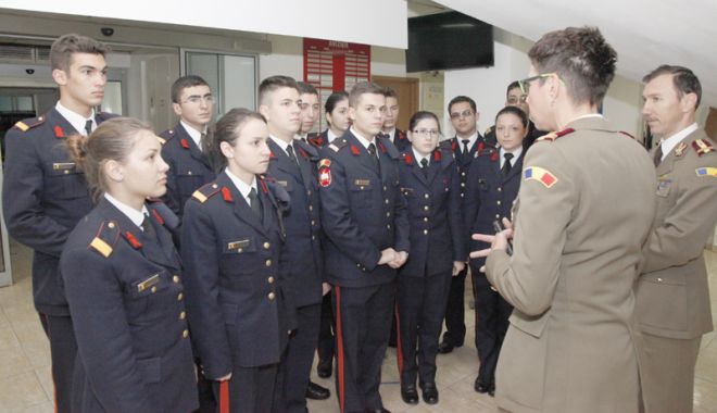 Zeci de locuri disponibile la Colegiul Militar din Constanța - zecide-1527179861.jpg