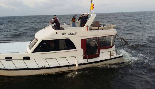 Zeci de emigranți afgani care sperau să ajungă în România au murit pe mare - zecideemigrantiturcia-1415035685.jpg