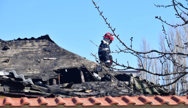 Peste 50 de intervenții, într-o singură zi. Pompierii atrag atenția: curățați coșurile de fum! - zecideinterventii-1576185941.jpg