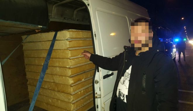 Zeci mii de pachete cu țigări de contrabandă, descoperite de polițiștii de frontieră - zecidemiidepachete-1549967179.jpg