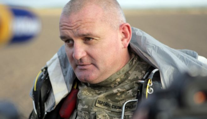 Volodimir Zelenski l-a demis pe comandantul operaţiunilor speciale din estul Ucrainei - zelenskidemitere-1658856682.jpg