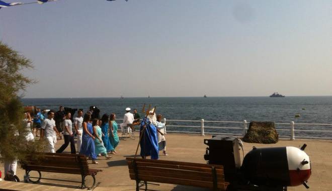 Ziua Marinei / Zeul Neptun și-a făcut apariția - zeul-1439626488.jpg