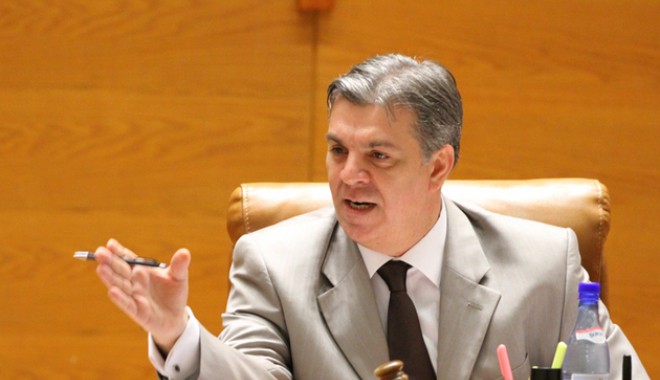 Zgonea vrea ca deputații să fie prezenți când primesc răspuns la interpelări - zgonea1363261705-1370032879.jpg