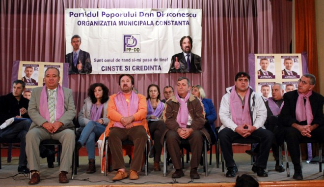 Dede Perodin, întâlnire cu membrii PPDD pentru susținerea candidaturii lui Dan Diaconescu - ziardedeperodinintalnire7-1414328400.jpg