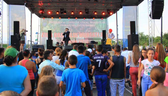 Locuitorii Murfatlarului s-au distrat pe cinste la 