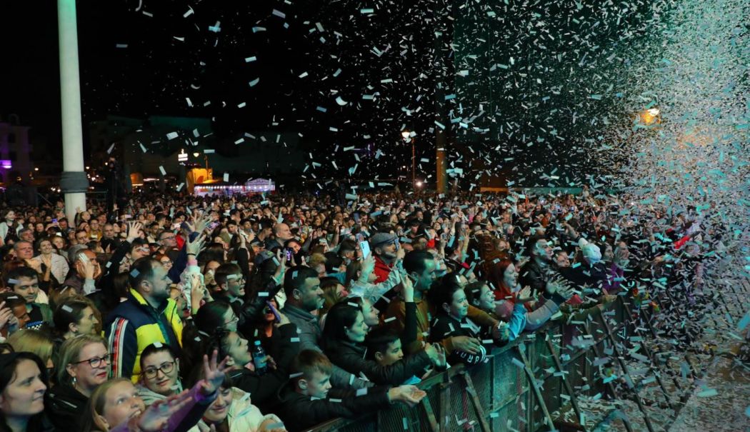 Distracţie, concerte şi artişti celebri, la malul mării, de Zilele Constanţei. Iată programul zilei de LUNI