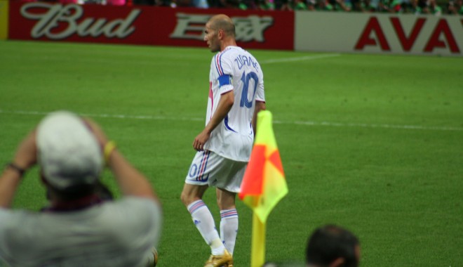 Zidane va antrena o echipă de juniori de la Real Madrid - zinedinezidane-1361019367.jpg