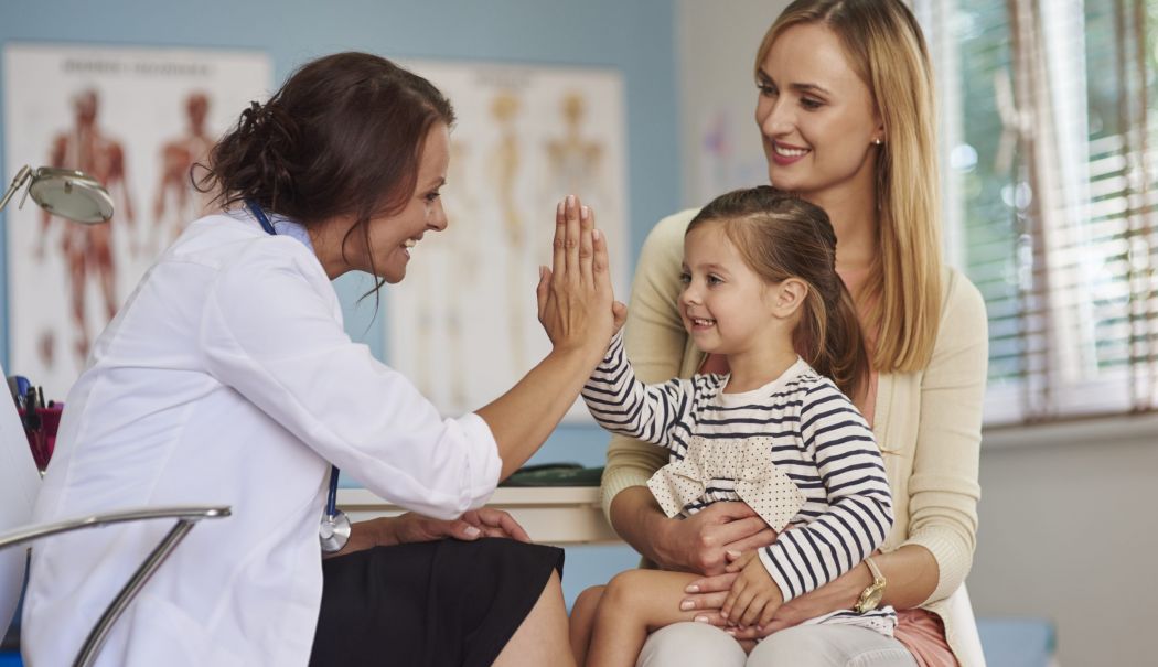Alexandru Rafila: "Voi sprijini, alături de CNAS, menţinerea veniturilor pentru medicii de familie"