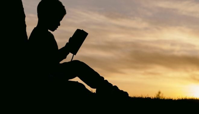 ”Citim zi de zi”. Luna februarie, dedicată, în unitățile de învățământ, descoperirii cărților și lecturii
