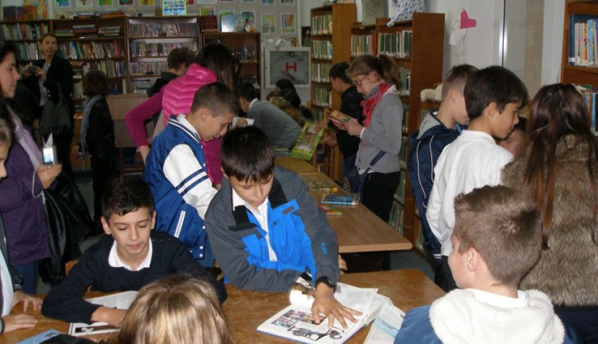De ce este importantă Ziua Educației Nonformale - ziuaeducatiei-1381674483.jpg