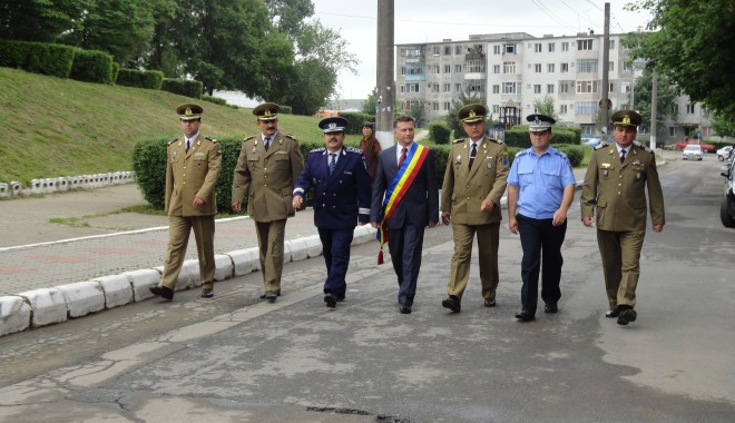 Ziua Eroilor marcată la Medgidia - ziuaeroilor-1337866814.jpg