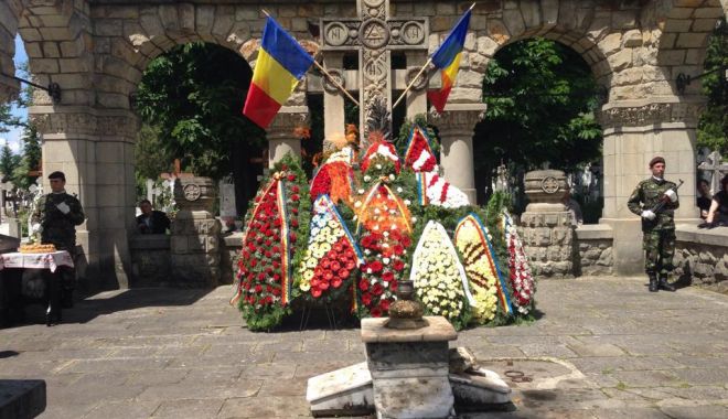 EVENIMENT DE MARCĂ, LA CONSTANȚA. MARINARII MILITARI COMEMOREAZĂ ZIUA EROILOR - ziuaeroilor201402-1526385369.jpg