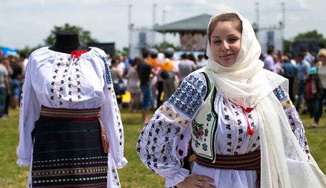 Ziua iei, sărbătorită în Piața Ovidiu - ziuaiei81-1434033125.jpg
