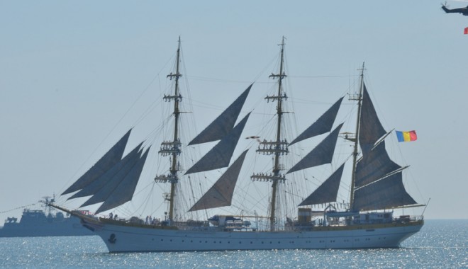 Muzeul Marinei Române dă startul manifestațiilor de Ziua Marinei - ziuamarinei-1344452981.jpg