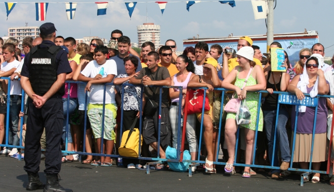 Jandarmii vor fi prezenți la Ziua Marinei - ziuamarinei200998-1470993979.jpg