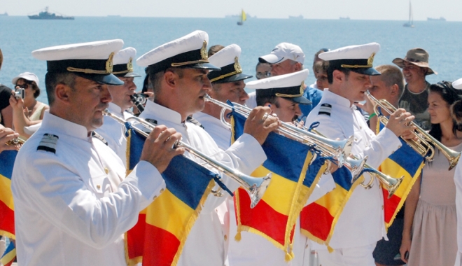 Credință, istorie și fast, la Constanța - ziuamarineiistorietraditie-1502456509.jpg