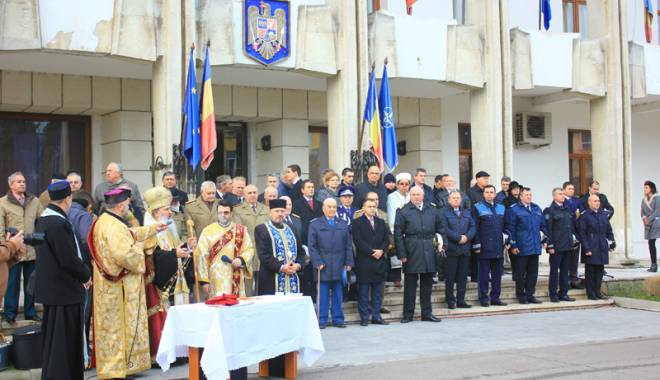 Cum au sărbătorit constănțenii Ziua Națională a României - ziuanationala-1448983890.jpg