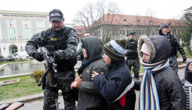 Ziua Poliției Române,  sărbătorită la Constanța - ziuapolitiei12-1364229485.jpg