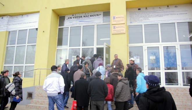 Ziua Porților Deschise la AJOFM Constanța - ziuaportilordeschise-1386352534.jpg