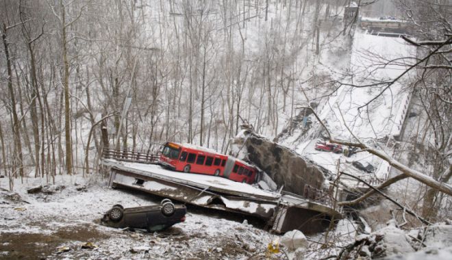 A căzut podul, înainte să vină Biden pentru discuții privind infrastructura - zme4y2qwmtfjnjnlyzi5oda3ndrmnjjh-1643438936.jpg