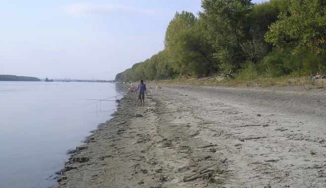 Pescar găsit mort, pe malul Dunării! - zonaztunesteultimullocdeagrement-1563264771.jpg