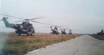 Stire din Eveniment : Patru Doamne și toți patru:  elicopter doborât - echipaj martir!