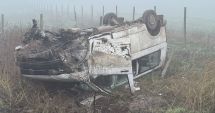 Stire din Eveniment : UPDATE Accident rutier între localitățile Pietreni și Viișoara. Un microbuz s-a răsturnat, sunt cinci victime