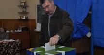 Stire din Politică-Administrație : UP-DATE: REZULTATE ALEGERI PREZIDENȚIALE: Ponta și Iohannis în turul II