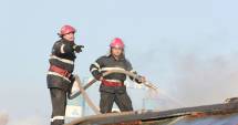 Stire din Eveniment : UPDATE / INCENDIU la Constanța. O persoană a murit, alte două persoane transportate la spital