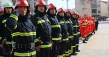 Stire din Eveniment : Militari și pompieri, luați aminte de la polițiști! Apărați-vă viața și familiile!