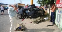 Stire din Eveniment : AVERTISMENTUL UNUI POLIȚIST RUTIER: "O să îmi văd de treaba mea. O să anunț în continuare părinți că și-au pierdut copilul în accident, o să lipesc etichete la morgă pe cadavrele scoase dintre fiarele contorsionate"