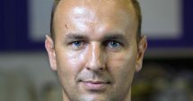 Stire din Sport : Handbal / Flaviu Sâsâeac, pe lista de arbitri ai Curţii de arbitraj a Federaţiei europene