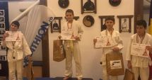 Stire din Sport : Judo / Medalii pentru judoka de la CS Năvodari la Cupa Moş Crăciun