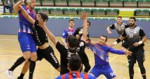 Stire din Sport : Handbal / Steaua a învins Clujul lui Stavrositu şi a revenit pe podiumul Ligii Naţionale. Constanţa - pe locul cinci!