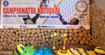 Stire din Sport : Volei / Feerie la Straja! S-a dat startul Campionatelor Naţionale de volei pe zăpadă