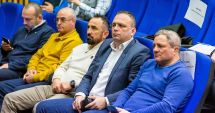 Stire din Sport : Lupte / Preşedintele de onoare al AJL Constanţa, Gigi Pambuca, la Adunarea Generală Ordinară a federaţiei române
