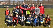 Stire din Sport : Fotbal / FRF a oferit echipamente și bilete la meci unor copii și familii refugiate din Odessa