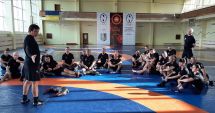 Stire din Sport : Lupte / Curs de perfecţionare a antrenorilor, organizat de federaţia română