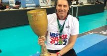 Stire din Sport : Volei / Antrenorul român Gianni Crețu a cucerit titlul de campion al Poloniei
