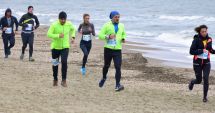 Stire din Sport : Mai mult decât un hobby! Peste 800 de sportivi vor alerga la Maratonul Nisipului