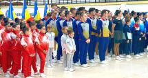Stire din Sport : "Aerobicii" tricolori au făcut la Constanţa repetiţia generală înainte de Campionatele Mondiale