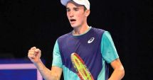 Stire din Sport : Tenis / Succesul carierei! Nicholas David Ionel l-a învins pe spaniolul Carballes Baena în challengerul de la Parma