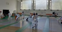 Stire din Sport : Scrimă / Floretistele tricolore se pregătesc în Ungaria în vederea participării la Mondiale