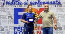 Stire din Sport : Lupte / Plachetă In Memoriam Lucio Caneva, oferită de federaţia română