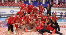 Stire din Sport : Volei / Show-total la Sala Sporturilor! CS Dinamo a cucerit, pentru a doua oară consecutiv, Supercupa României