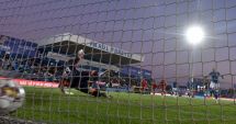 Stire din Sport : Fotbal / Farul se menţine lideră în clasamentul Superligii, după succesul cu UTA