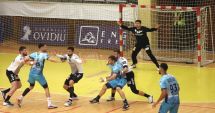 Stire din Sport : "Festival al golurilor", la Sala Sporturilor. CSM Constanţa a urcat pe locul doi în clasament