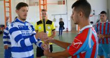 Stire din Sport : Surpriză! Frontiera Tomis Constanţa a cedat supremaţia la Naţionalele de oină în sală